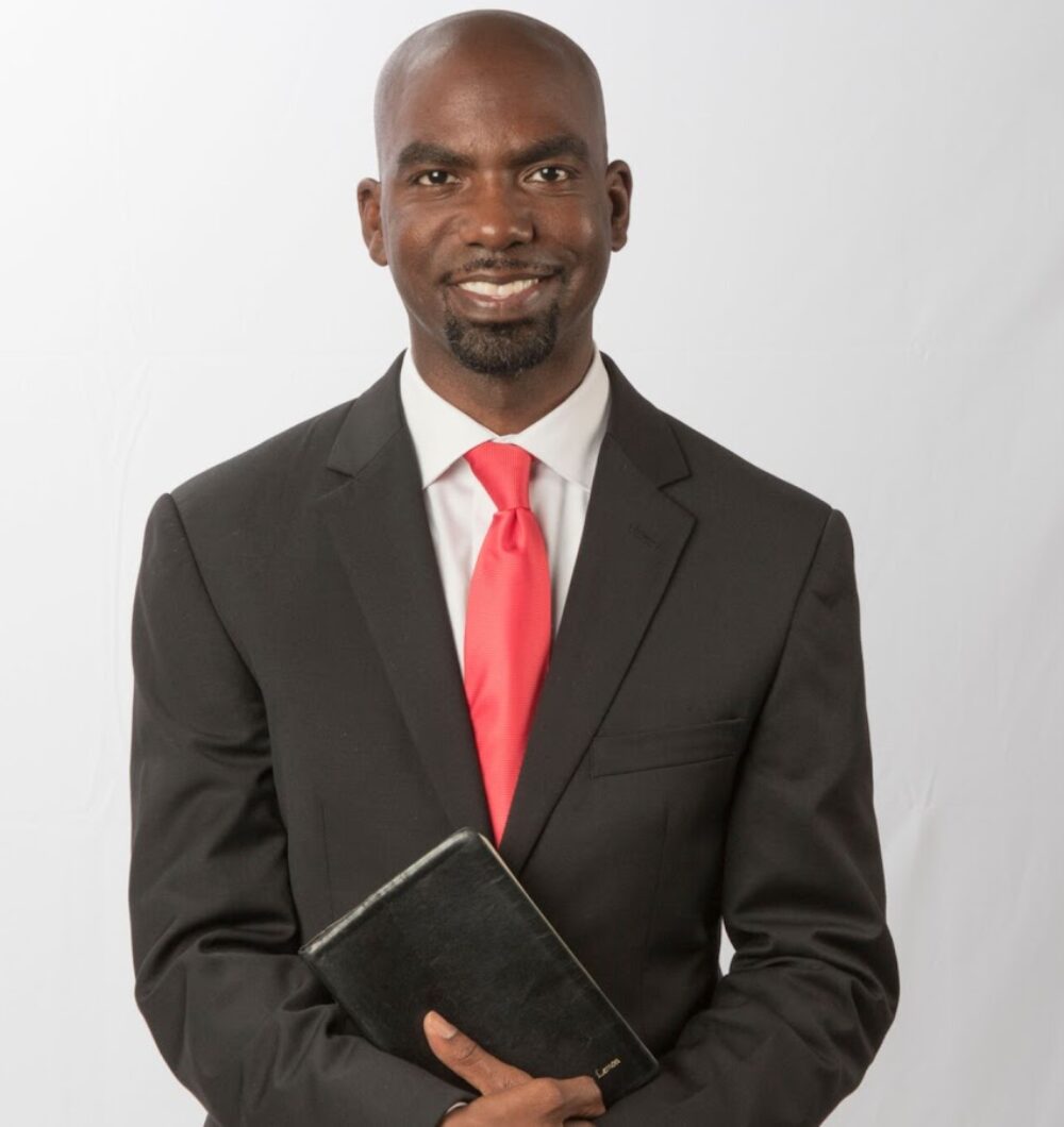 Main Speaker Dwayne Lemon